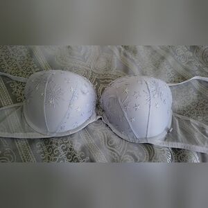 Victoria's Secret Push-Up Silver Stars And Celestial Embroidered Bra Size 36D